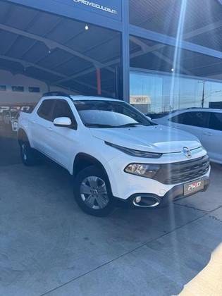 FIAT TORO 1.8 16V EVO FLEX FREEDOM AT6 FIAT TORO 1.8 16V EVO FLEX FREEDOM AT6